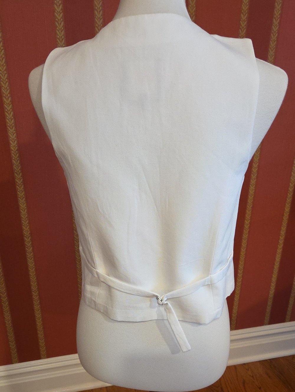 Zara White Linen Vest - Picture 2 of 4